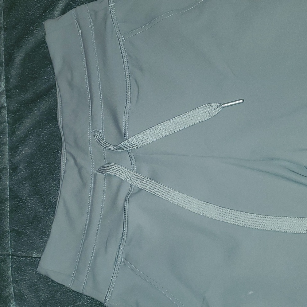 Halara joggers size small